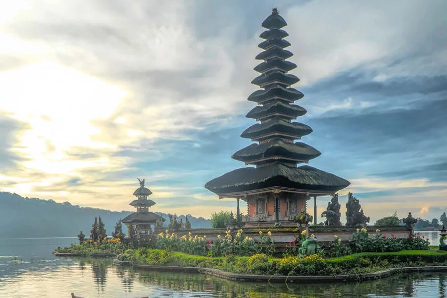 Ulundanu Temple in Bali