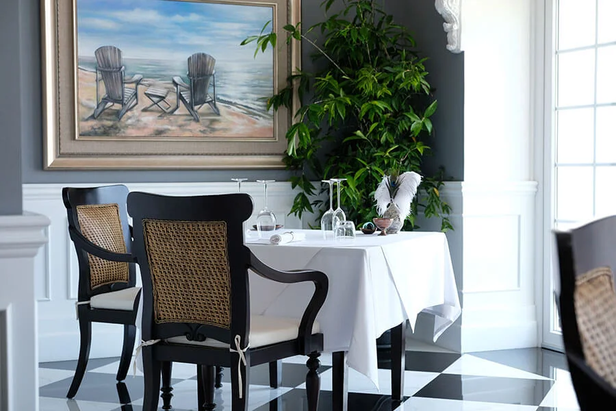 Aperitif Restaurant & Bar
