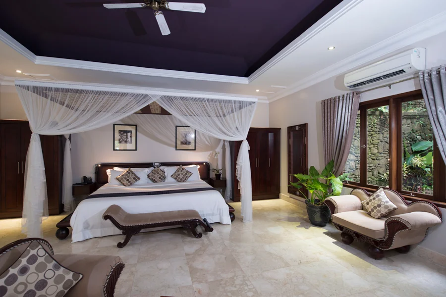 Pool Suite Interior