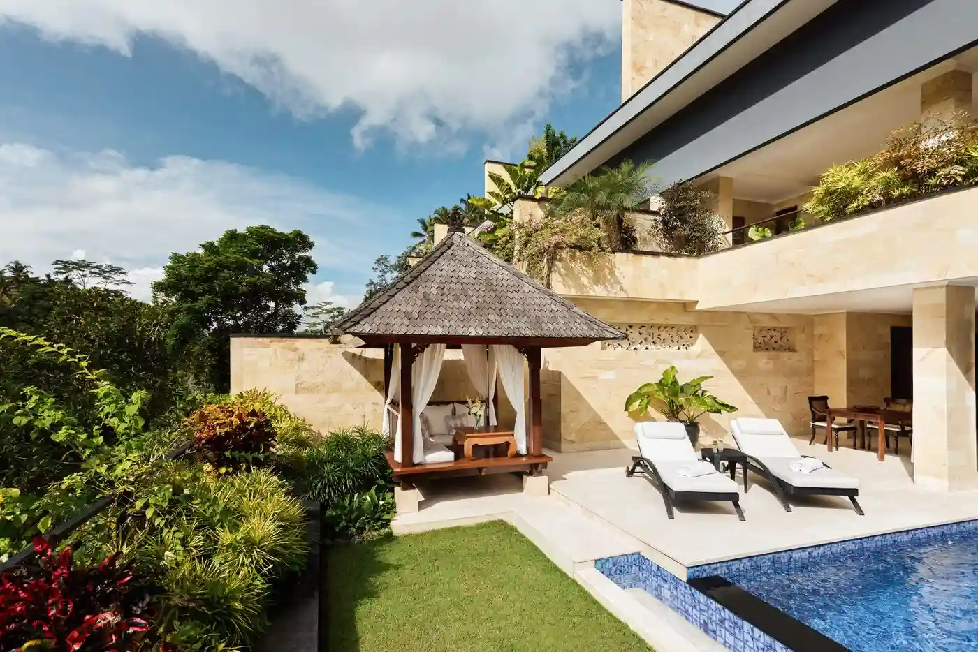 Vice Regal outside pool and terrace
