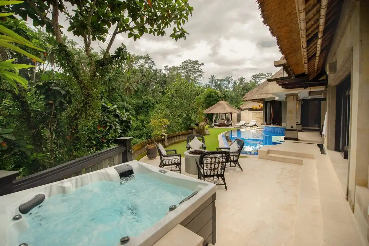 Viceroy Bali Viceroy Villa Jacuzzi Bath
