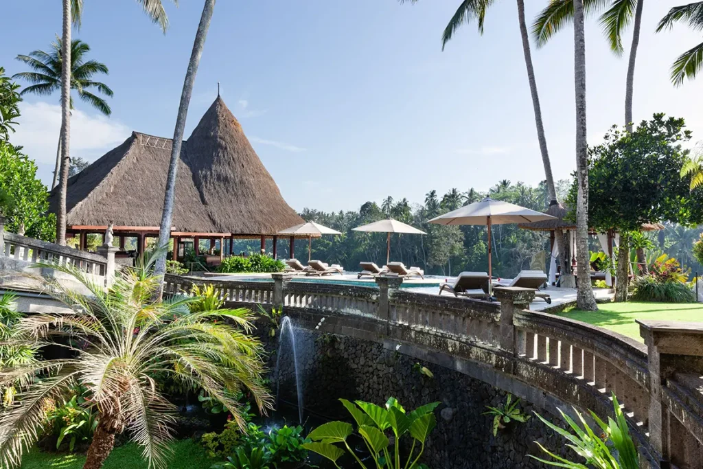 Viceroy Bali - iinfinity pool with valley view