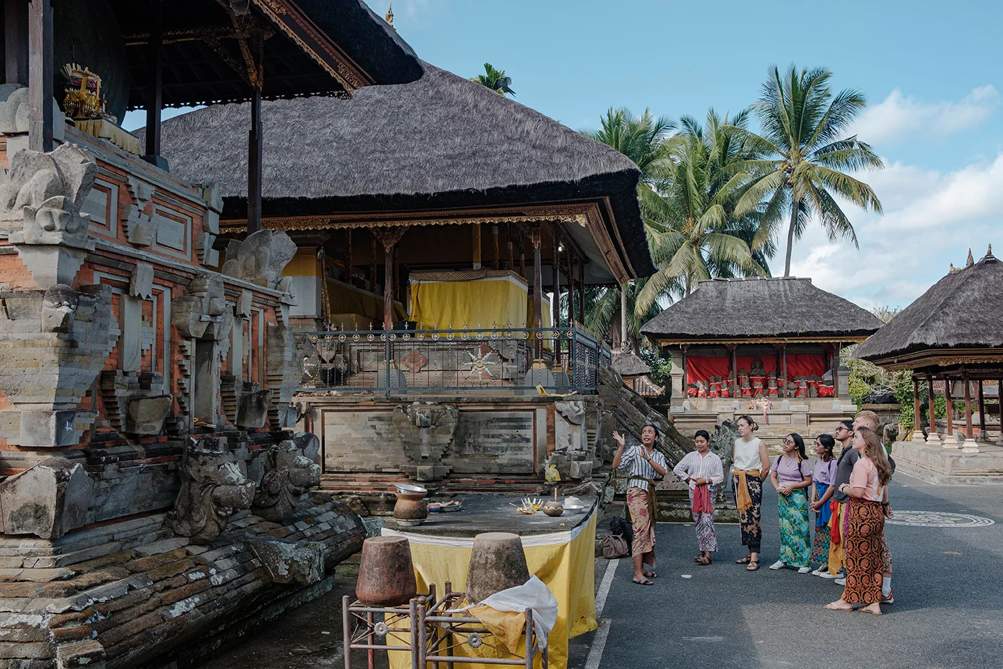 Immersive Experiences Viceroy Bali - Ubud Story Walks Tour Pejeng